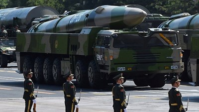 Trung Quốc triển khai ‘sát thủ tàu sân bay’ để ‘nắn gân’ Mỹ?