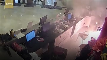 Pin xe điện phát nổ khi đang xạc, suýt gây hỏa hoạn lớn