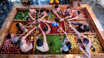 'Lẩu người': Thú vui mới của người Trung Quốc