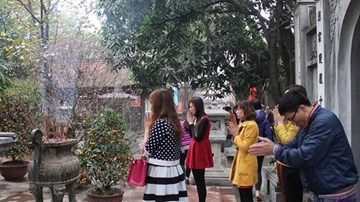 Tết này đi chùa nào để hết 'ế'?