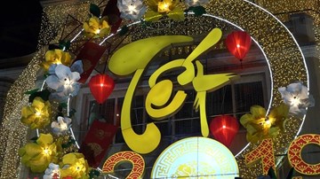 ‘Tết là được lì xì, ăn đồ ngon’ của các cô bé, cậu bé
