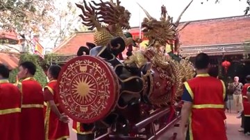 Cận cảnh hai quả pháo 'khủng’ trong lễ hội Đồng Kỵ