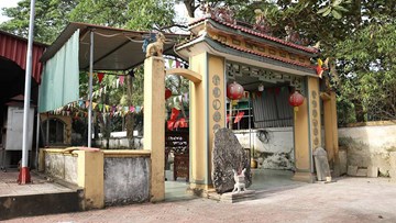 Linh thiêng 86 lăng mộ cá voi thờ phụng như người quá cố