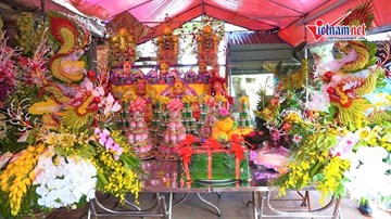 Chiêm ngưỡng cặp bánh chưng, bánh dày 'khủng' dâng Đức thánh Trần