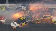 Tai nạn kinh hoàng trên đường đua xe quốc tế Daytona