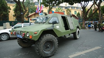 Xe bọc thép xuất quân bảo vệ hội nghị thượng đỉnh Mỹ - Triều