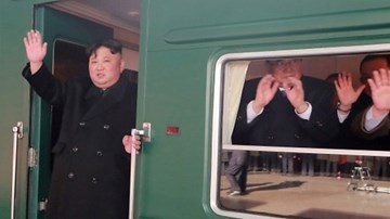Thói quen công du khác thường của NLĐ Kim Jong-un