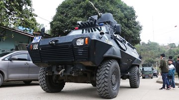 Xe bọc thép đặc chủng hiện đại của Việt Nam ở Ga Đồng Đăng