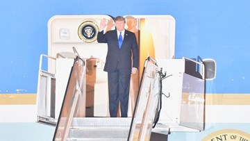 Lễ đón Tổng thống Donald Trump tại sân bay Nội Bài