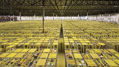 Bên trong nhà kho khổng lồ của 'đế chế' thương mại điện tử Amazon