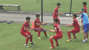 Không chơi bóng, U23 Việt Nam lại mệt nhoài vì 'chơi' dây chun