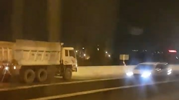 Tước bằng lái 5 tháng tài xế xe ben ngược chiều trên cao tốc Long Thành