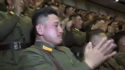 Binh lính Triều Tiên rơi nước mắt trước lời chỉ dạy của Chủ tịch Kim