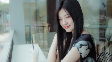 Diễn viên Lương Thanh chia sẻ về cảnh 'nóng' với nam diễn viên hơn 44 tuổi