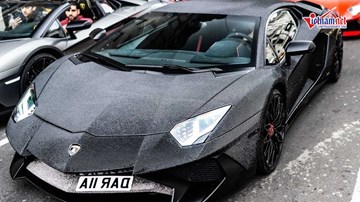 Lóa mắt trước 'siêu bò' được gắn gần 2 triệu viên pha lê