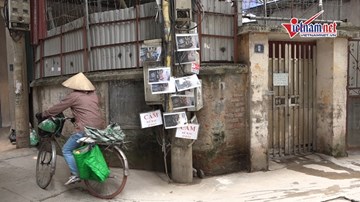 Cột điện kỳ lạ có khả năng chống ‘rác tặc’ giữa Thủ đô