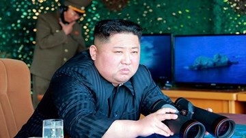 Kim Jong-un trực tiếp giám sát vụ phóng tên lửa đa nòng