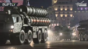 Dàn vũ khí 'khủng' của Nga diễn tập chuẩn bị Ngày Chiến thắng 9/5