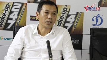 Phan Văn Đức chưa thể trở lại tập luyện cùng SLNA