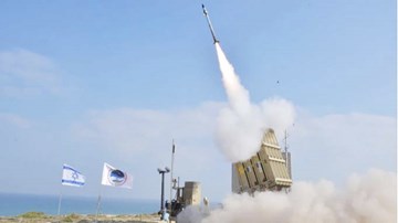 Xem 'Vòm Sắt' Israel chặn cơn mưa tên lửa