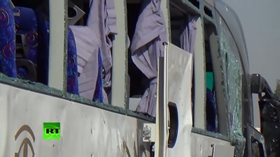 Xe buýt chở du khách lại trúng bom ở Ai Cập, 12 người bị thương
