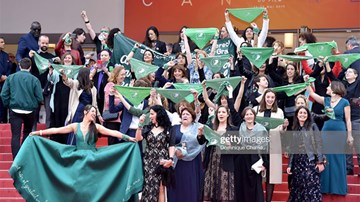 LHP Cannes 2019 'náo loạn' vì nhóm người biểu tình trên thảm đỏ