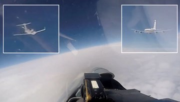 Nga tung video Su-27 'áp tải' máy bay do thám Mỹ