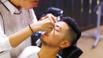 Khám phá xu hướng làm đẹp mới của cánh mày râu Hàn Quốc