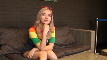 Gặp lại 'bé' Xuân Nghi nức tiếng một thời sau 9 năm ở Mỹ