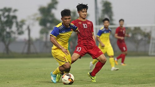 U23 Việt Nam 1- 0 U18 Việt Nam: Những pha bóng tốc độ