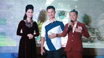Tuấn Tú Bolero bán xe sang, đi xe ôm để dành tiền làm MV