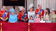 Không làm việc, thu nhập 'khủng' của Nữ hoàng và hoàng gia Anh đến từ đâu?