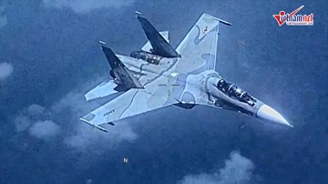 Su-30 Venezuela hung hăng đeo bám máy bay do thám US EP-3 Mỹ