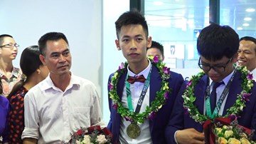 Chàng trai Hải Phòng giành HC Vàng Olympic Toán quốc tế chọn theo nghề giáo