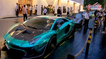 Dàn siêu xe bạc tỷ trải dài trước lối vào đám cưới Cường Đô la