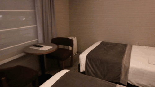 Trải nghiệm lái máy bay Boeing 737 ngay trong phòng khách sạn ở Nhật Bản