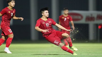 Martin Lò 'nổ súng', Danh Trung lập siêu phẩm vào lưới Kitchee