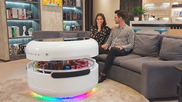 Bàn thông minh 4.0 kiêm tủ lạnh và dàn nhạc dành cho gia chủ yêu công nghệ