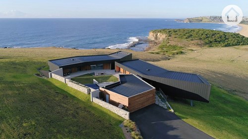 Ngôi nhà ven biển đẹp như một bức tranh