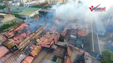 Cháy nhà máy Rạng Đông: Tan hoang nhà kho hơn 2ha