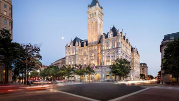 Bên trong khách sạn 200 triệu USD xa hoa và lộng lẫy của Tổng thống Trump