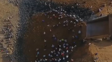 Dân nghèo bán mạng lùng ngọc bích bấp chấp nguy hiểm ở Myanmar