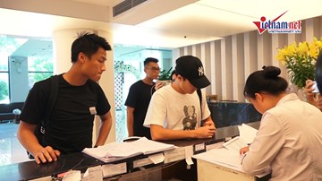 Mạc Hồng Quân, Huy Toàn, Xuân Mạnh hội quân, chờ đấu Malaysia
