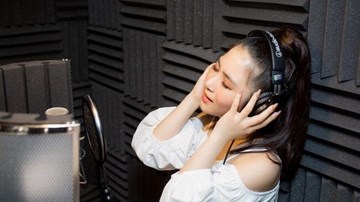 Du học ở Mỹ, Hương Tràm vẫn khiến khán giả bất ngờ vì sản phẩm mới