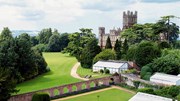 Khám phá lâu đài Highclere - bối cảnh phim gây sốt về quý tộc nước Anh