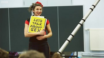 'Gia nhập' đoàn xiếc dạy về tình dục và giới tính cho học sinh ở Anh