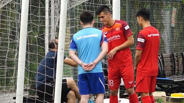 Lộ diện 2 'suất đặc biệt' lên tuyển Việt Nam dự vòng loại World Cup 2022