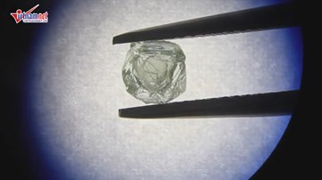 Tìm thấy viên kim cương kép quý hiếm đâu tiên trong lịch sử