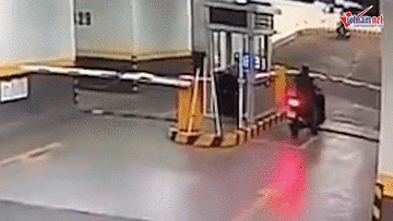 Tên trộm gửi xe cũ, bẻ khóa trộm xe mới rồi tẩu thoát tại chung cư cao cấp