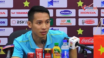 Đỗ Hùng Dũng dè chừng cầu thủ gốc Úc của Malaysia